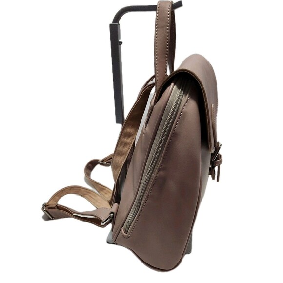 David Jones Paris Backpack Pink Faux Leather Beautiful Excellent Condition - Picture 2 of 12